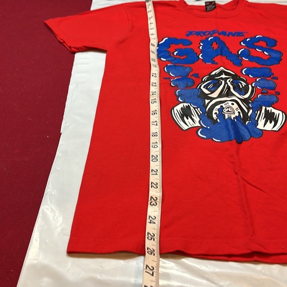 Planet of The Grapes RED GAS MASK MAN T Shirt Y2K blue “PROPANE GAS” funny ART S - Picture 8 of 9